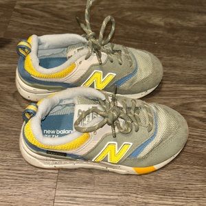 New Balance 997H Athletic Shoe